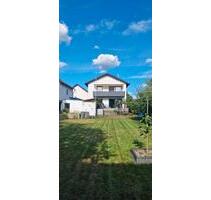 Zweifamilienhaus, 158 qm Wohnfläche, 734 qm Grund, provisionsfrei - Mühlheim am Main