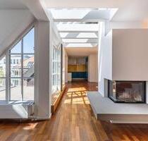 JUWEL I Dachgeschoss-Maisonette in Traumlage mit Südwest-Terrasse - München Altstadt-Lehel