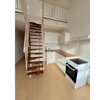 ---> renovierte 2 Zi. Maisonette Wohnung mit Küche und Stellplatz - Germersheim