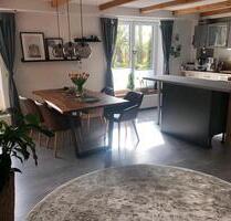 Landhauswohnung mit Charme -ca 130 qm auf 2 Etagen - Wilhelmshaven Fedderwardergroden