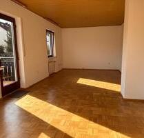 Renovierte 2,5 Zimmer Wohnung in ruhiger Wohngegend ab sofort frei! - Bad Neustadt an der Saale