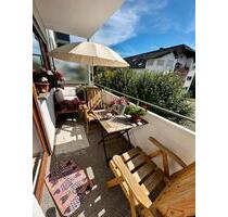 TOP-Lage! Renovierte 3-Zimmerwohnung mit Sonnenbalkon und EBK - Siegburg