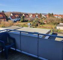 Barsinghausen: 3-Zi.-DG-Wohnung mit Balkon & S-Bahn-Nähe