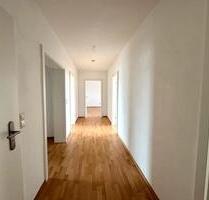 Barsinghausen: 3-Zi.-DG-Wohnung mit Balkon & S-Bahn-Nähe
