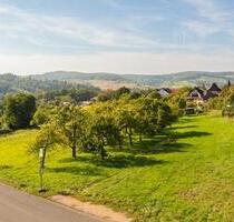 DAXBERG Lichtdurchflutete Wohnung über zwei Etagen mit EBK und Balkon - Mömbris