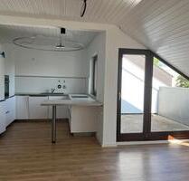 Sonnige 2 Zimmer Dachgeschoßwohnung - Göppingen