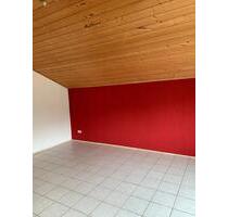 Wohnung in ruhiger Lage - 660,00 EUR Kaltmiete, in Lemberg (PLZ: 66969)