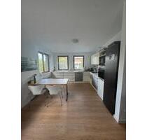 2 Zimmer, möbliert, inkl. Energie, WLAN in 116 m² Wohnung Balkon - Kiel Wik