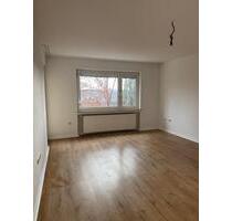 Helle, gut geschnittene 3-ZKB-Wohnung mit Balkon - SI-Giersberg - Siegen