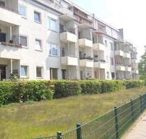 1 Zimmer Wohnung mit Balkon - 800,00 EUR Kaltmiete, ca.  35,00 m² in Berlin (PLZ: 13593) Spandau