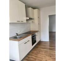 helle 2 Zimmer Wohnung, EBK, Wannenbad in Schwerin Werderstraße