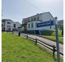 ehemaliges landwirtswchaftl. Anwesen mit 2 Wohnhäusern, Hallen - Brey