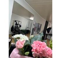 Arbeitsplatz in einem Beautystudio im Zentrum Landshut