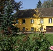 Physiotherapie Praxisräume - 950,00 EUR Kaltmiete, ca.  135,00 m² in Volkertshausen (PLZ: 78269)