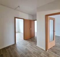 Freundliche 3-Zimmer-Wohnung in ruhiger Wohnanlage wartet auf neues Leben! - Dresden Cotta