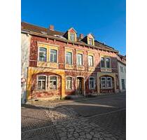 MEHRFAMILIENHAUS (GRÜNDERZEIT) -ZENTRUM- AFA SONDERABSCHREIBUNGEN - Querfurt
