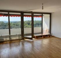 2 Zimmer 65 qm Wohnung mit EBK und Balkon - Bayreuth Meyernberg