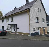 SEHR GEPFLEGTE 3-ZIMMER WOHNUNG IN DERSCHEN FREI AB DEZEMBER - Steinebach/Sieg