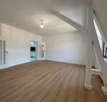 Dachgeschosswohnung, 3-5-Zimmer ! - Dresden Neustadt