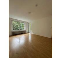 Gemütliche 2,5-Zimmer-Wohnung mit Balkon und Waldblick in Wuppertal – ideal für Singles oder Paare!