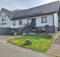Landhaus, Mehrgenerationenhaus, Resthof mit Schwimmbad und Stall - Nieheim