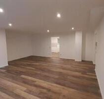 3,5 neu sanierte 3,5 Zimmer-Souterrainwohnung - Brechen