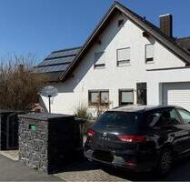 Schöne 4 Zimmer Dachgeschosswohnung stadtzentrumsnah - Aurachtal