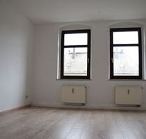 Große 4 Raum Etagenwohnung - 490,00 EUR Kaltmiete, ca.  114,00 m² in Niederwürschnitz (PLZ: 09399)