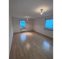 2-Zimmer-Erdgeschosswohnung mit Gartenterrasse und Garage in Küps