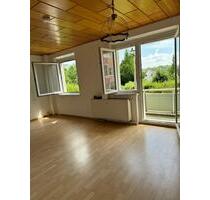 2-Zimmer-Wohnung in Suhl - 400,00 EUR Kaltmiete, ca.  52,00 m² in Suhl (PLZ: 98527)