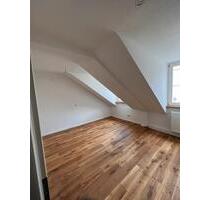 Schöne Dachgeschosswohnung zu vermieten - Mannheim