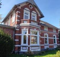Rodenkirchen ( Stadland), Wunderschöne sanierte Altbauwohnung im EG in zentraler ruhiger Lage - Tarmstedt