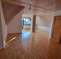 Schöne 3-Zimmerwohnung DG - 710,00 EUR Kaltmiete, in Bechhofen (PLZ: 91572)