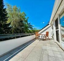 Helle 3-Zi. Wohnung: Dachterrasse, Tiefgarage, U-Bahn Hamburg - Großhansdorf