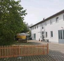 Gewerbefläche zu vermieten - 2.900,00 EUR Kaltmiete, ca.  400,00 m² in Röhrmoos (PLZ: 85244)