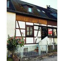 Einfamilien-Reihen-Wohnhaus - 33.000,00 EUR Kaufpreis, in Königsee (PLZ: 07426)