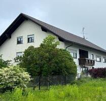 Provisionsfrei: Mehrgenerationenhaus mit separaten Wohnungen - Steinen