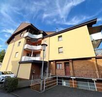 Hell. Charmant. Zentral - geräumige 2-Zimmer-Wohnung im Herzen von Lohmar mit Balkon & Keller