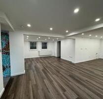 Frisch sanierte 2-Zimmer-Souterrain-Wohnung mit Terrasse in 27751 - Delmenhorst Deichhorst