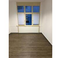 Büro in Verkersgünstige lage - 420,00 EUR Kaltmiete, ca.  25,00 m² in Stuttgart (PLZ: 70565) Vaihingen