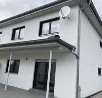 Helle Doppelhaushälfte in ruhiger Lage nähe Weiden zu vermieten - Irchenrieth