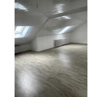 DG Wohnung - 650,00 EUR Kaltmiete, in Dittelbrunn (PLZ: 97456)