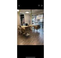 Nachmieter Friseursalon - 750,00 EUR Kaltmiete, ca.  100,00 m² in Wehingen (PLZ: 78564)
