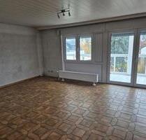 Wohnung in 2 Familienhaus - 1.100,00 EUR Kaltmiete, ca.  91,70 m² in Pfungstadt (PLZ: 64319)