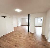 Moderne, kernsanierte 3 12-Zimmer-Wohnung im Erdgeschoss - Mittelsinn