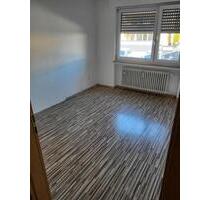 4 Zimmer Wohnung in Maulbronn - 850,00 EUR Kaltmiete, ca.  80,00 m² in Maulbronn (PLZ: 75433)