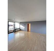 3 Zimmer Wohnung im Zentrum - Küche- Balkon -Aufzug -Tiefgarage - Hameln Kernstadt