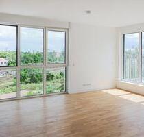 Moderne Dachgeschosswohnung mit Dachterrasse & Balkon in Magdeburg