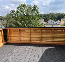 Moderne, helle 3-Zimmer-Dachgeschosswohnung mit zwei Balkonen - Neumarkt-Sankt Veit