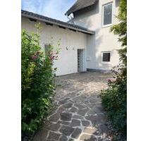 Außergewöhnliche 2.5 ZKB Erdgeschosswohnung zum Mieten - Hundsangen